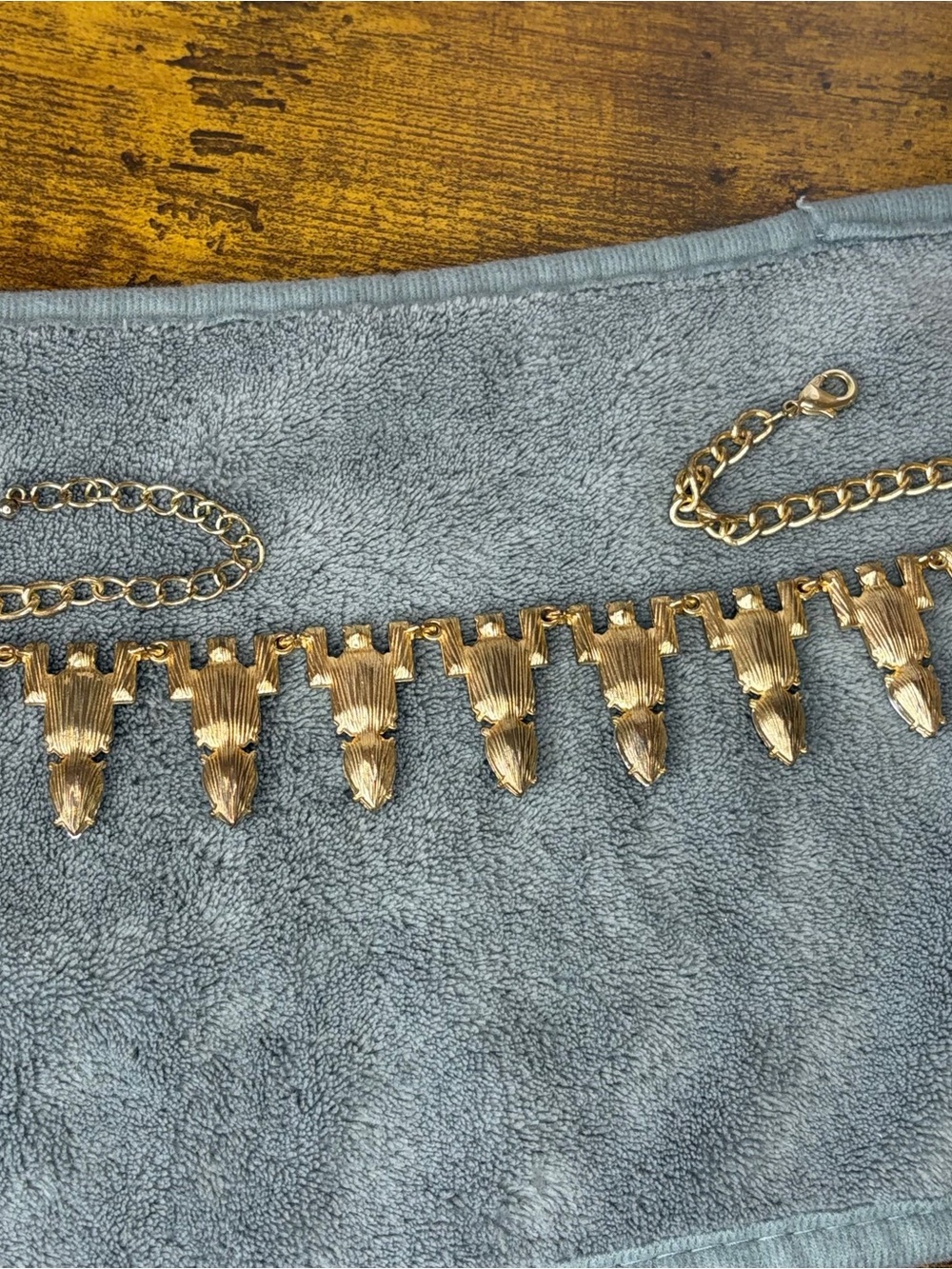 Stunning Gold Tone Champagne Rhinestone Statement Bib Necklace - Picture 7 of 7